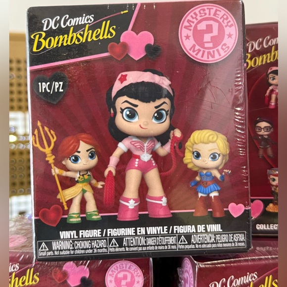New 5 Funko Mystery Mini: DC Comics Bombshells Valentine - Picture 5 of 8
